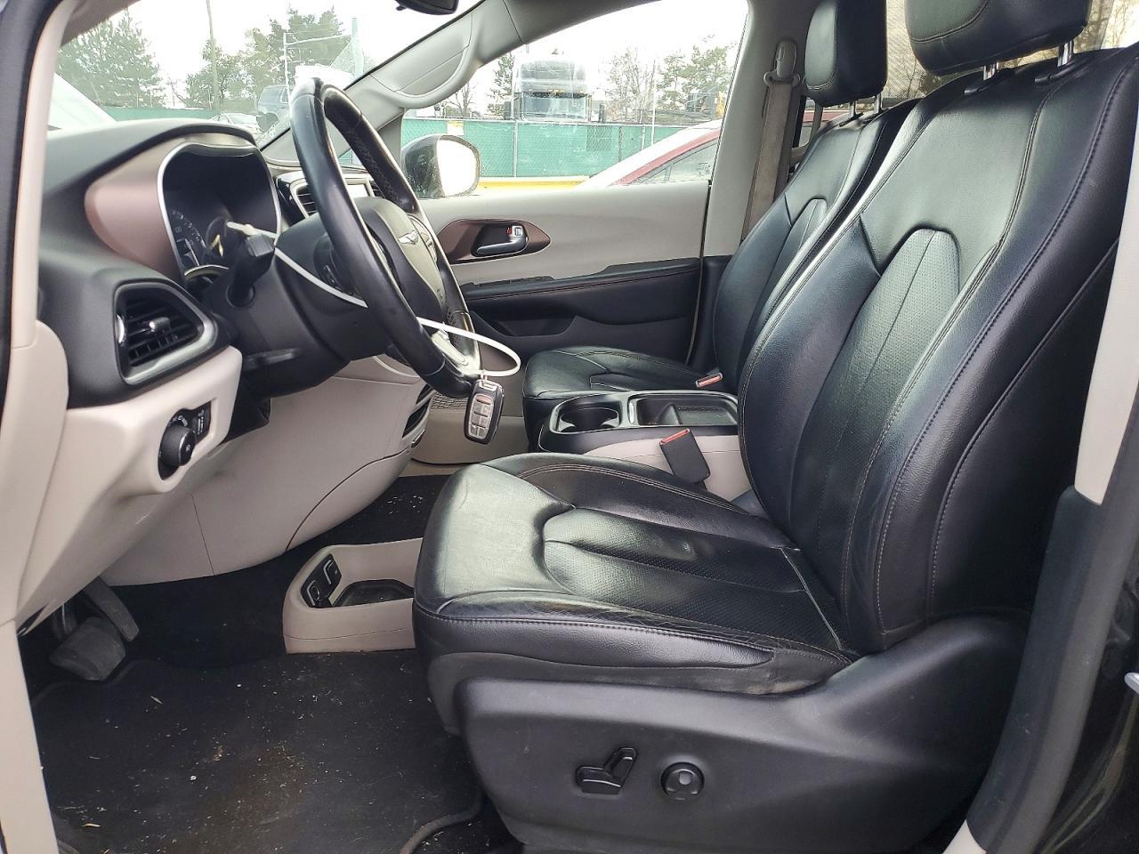 2018 Chrysler Pacifica Touring l
