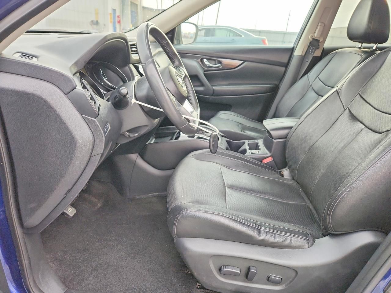 2017 Nissan Rogue sv