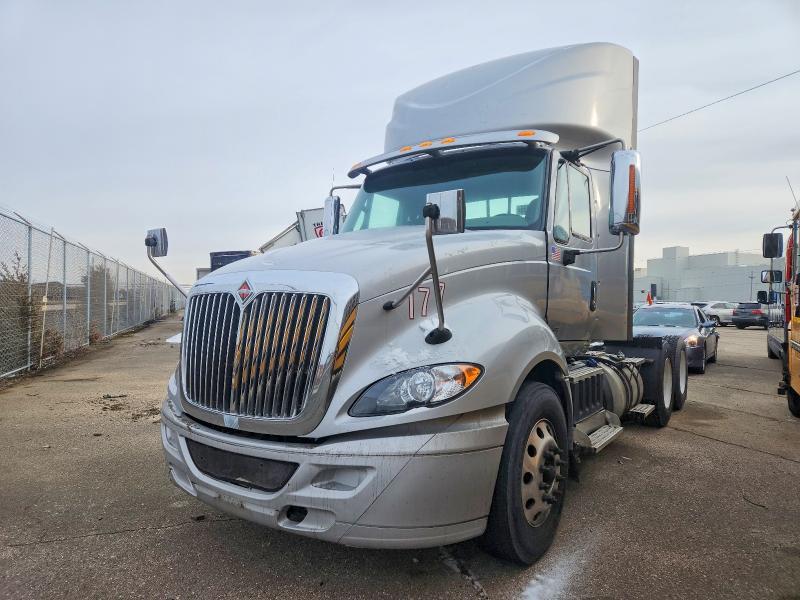 2017 International LF687 Semi Truck