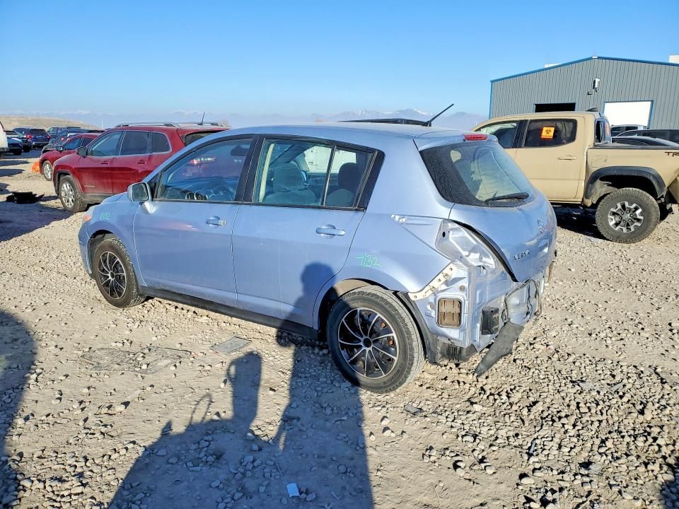 2011 Nissan Versa s