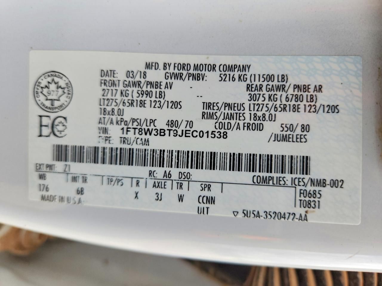 2018 Ford F350 Super Duty Flatbed Truck