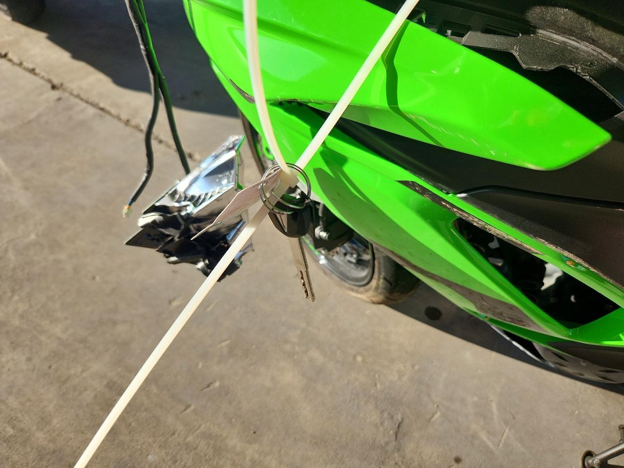 2025 Kawasaki EX650 P