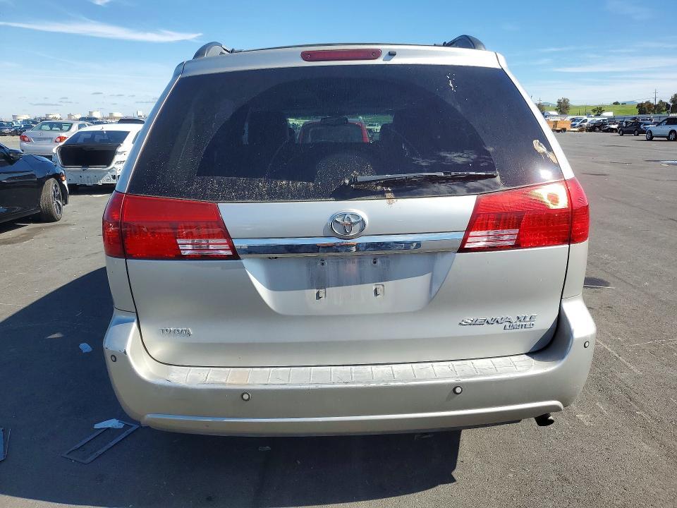 2005 Toyota Sienna xle Limited 7 Passenger
