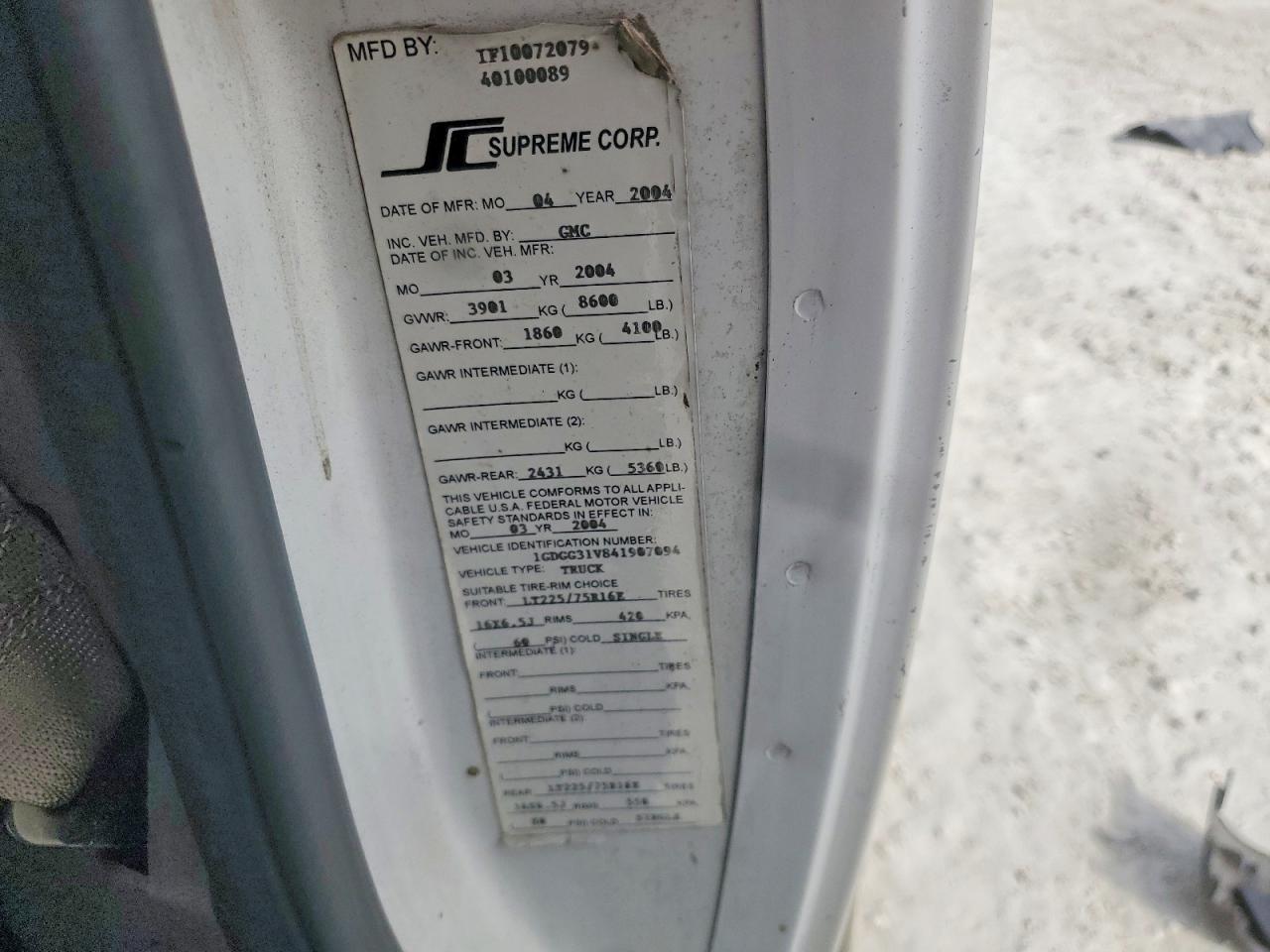 2004 GMC Savana BOX Truck