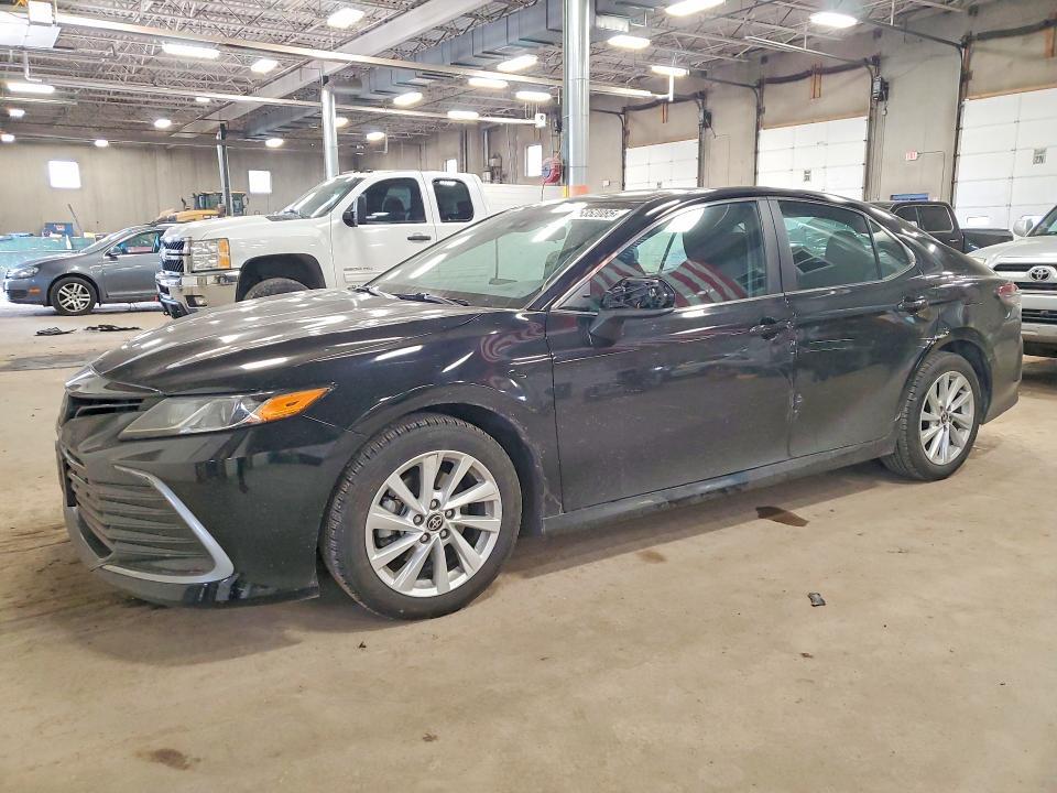 2024 Toyota Camry le