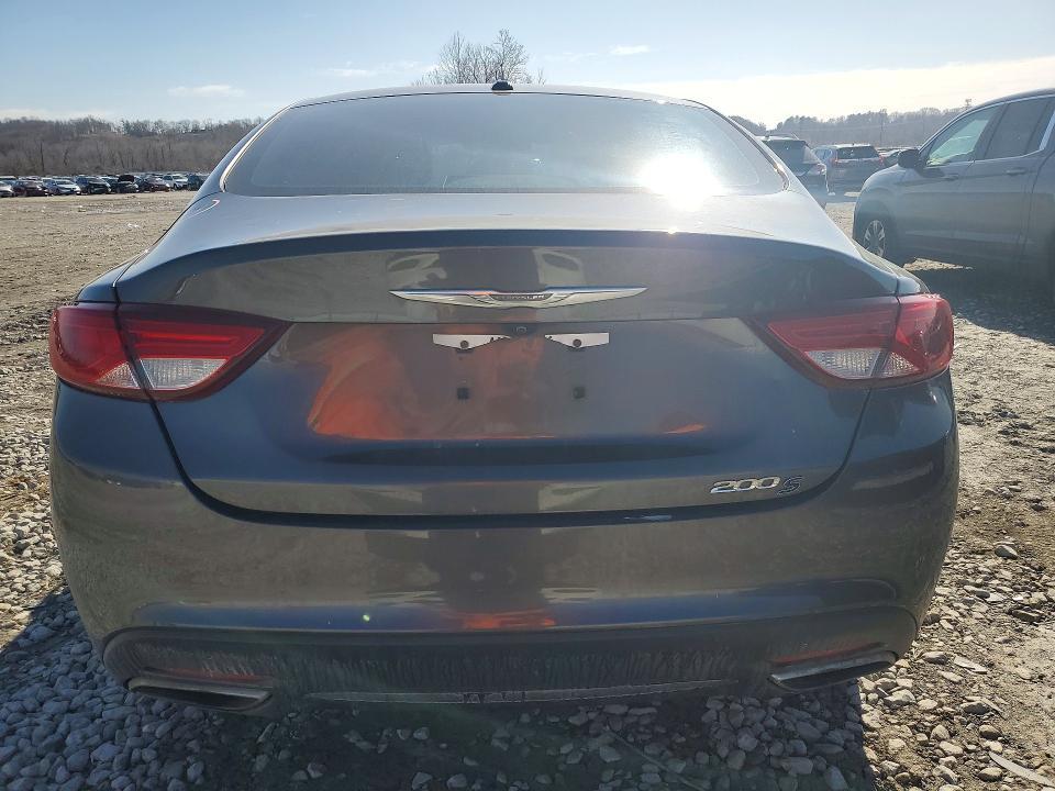 2015 Chrysler 200 s