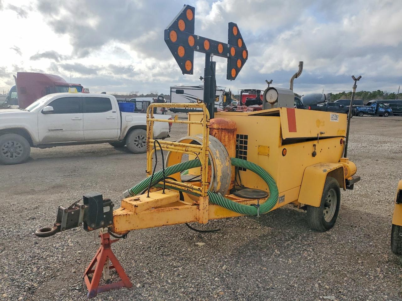 2000 Fenx 2000 Team Fenex F123KP Manhole Support Trailer