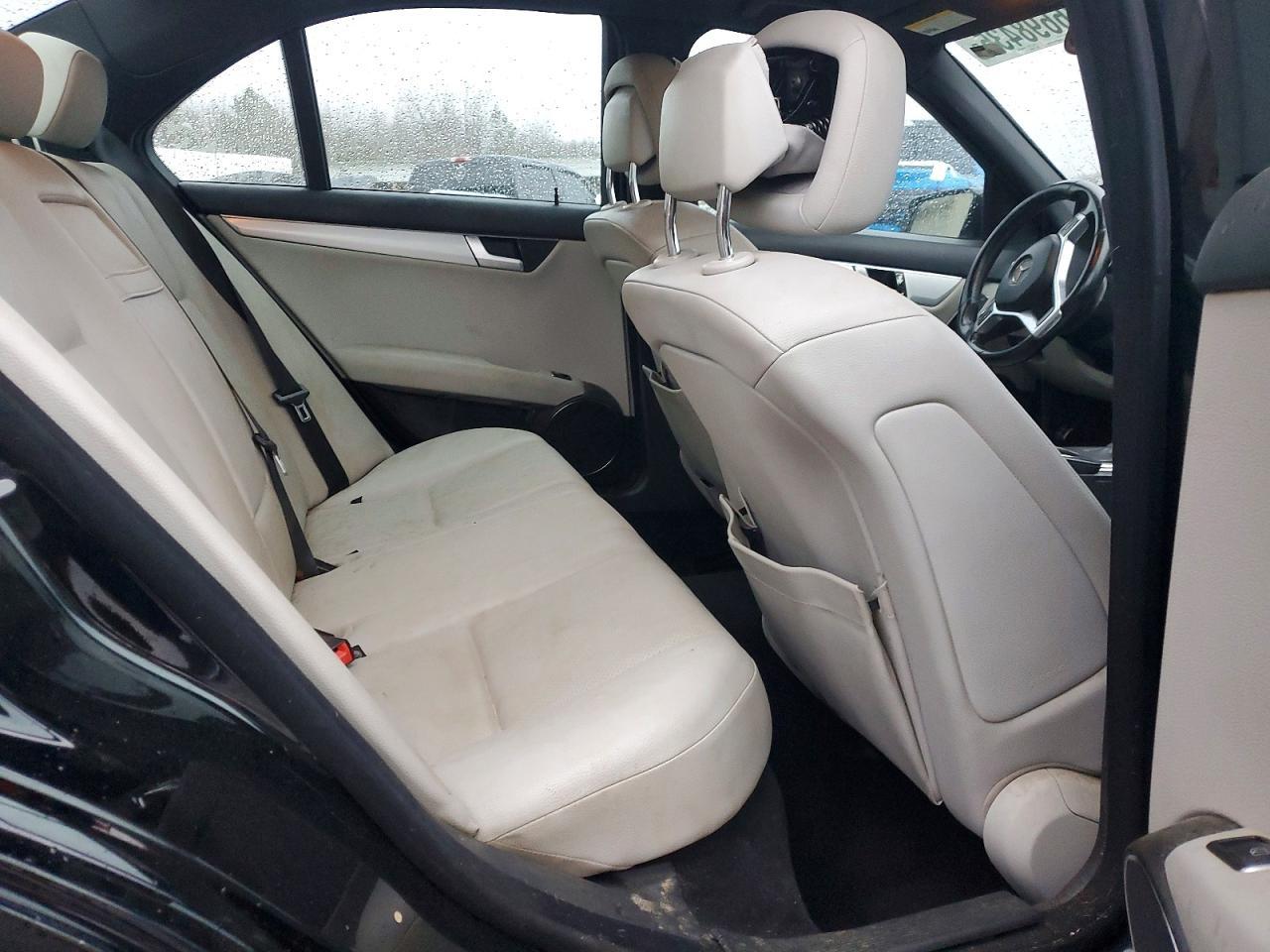 2013 Mercedes-Benz C 250