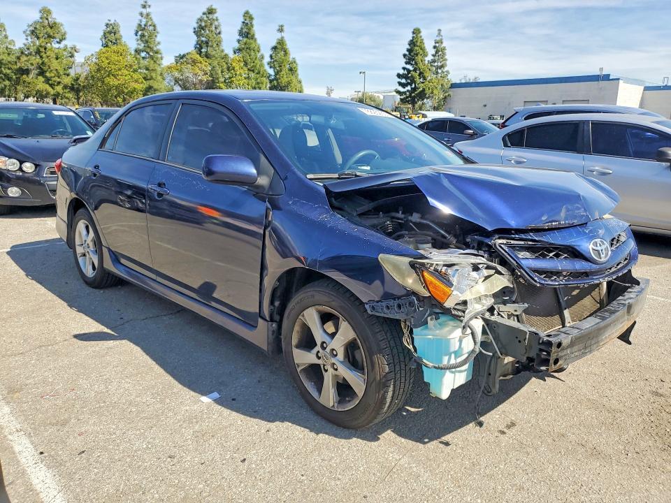 2013 Toyota Corolla s