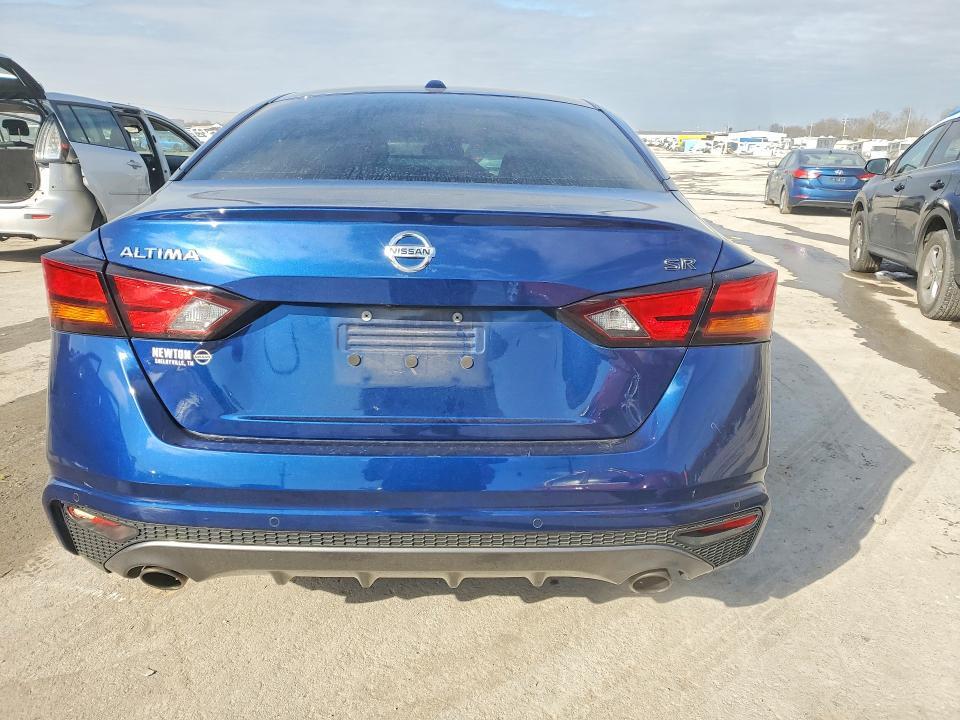 2020 Nissan Altima sr