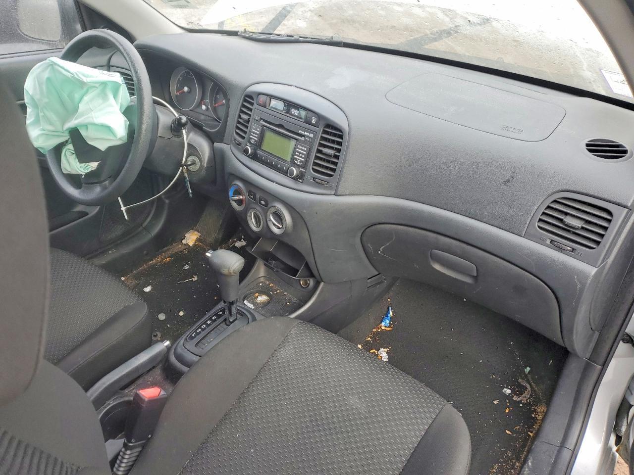 2011 Hyundai Accent gs