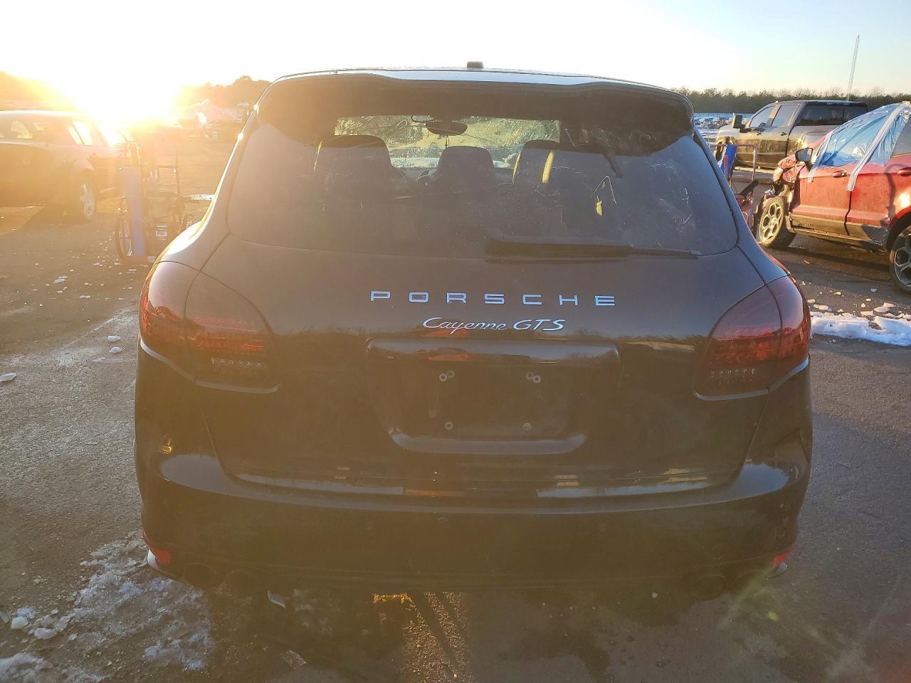 2014 Porsche Cayenne gts