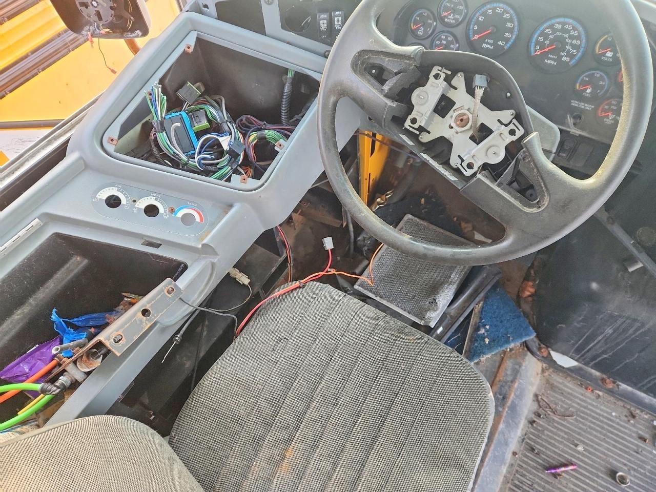 2016 Ic Corporation 3000 CE