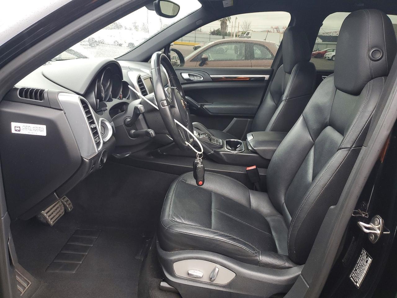 2013 Porsche Cayenne s