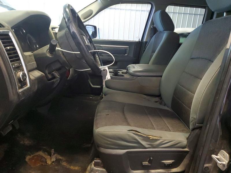 2013 Dodge Ram 1500 slt