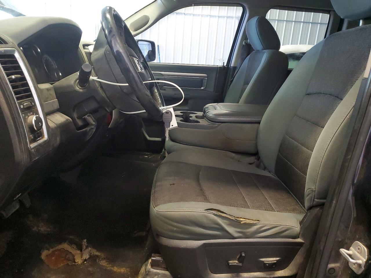 2013 Dodge Ram 1500 slt