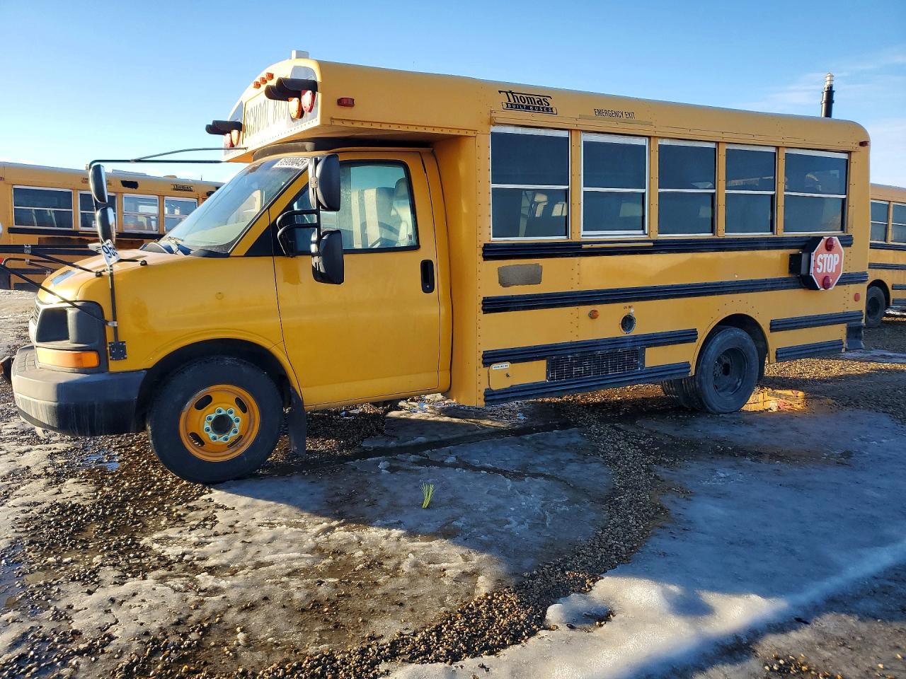 2011 Chev 2011 Thomas Minotour G3500-School Bus