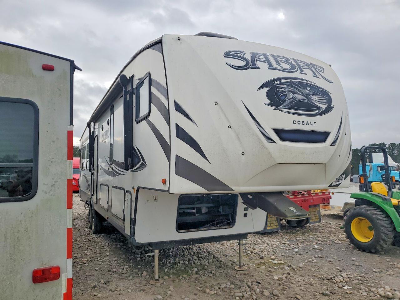 2018 Wildwood 2018 Forest River Sabre Camper