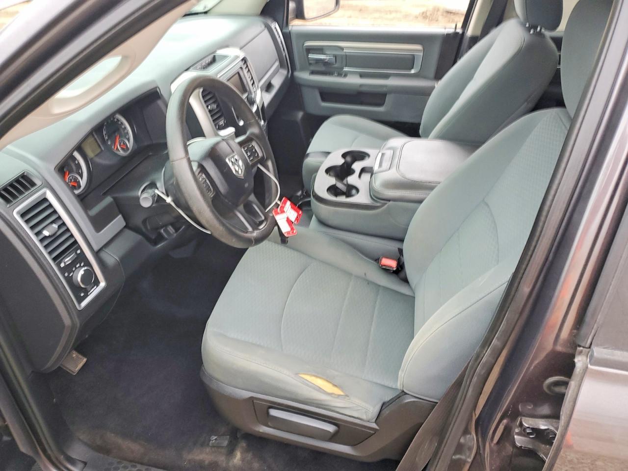 2016 Dodge Ram 1500 slt