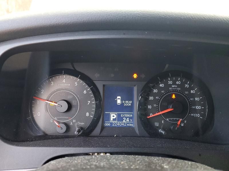 2015 Toyota Sienna le