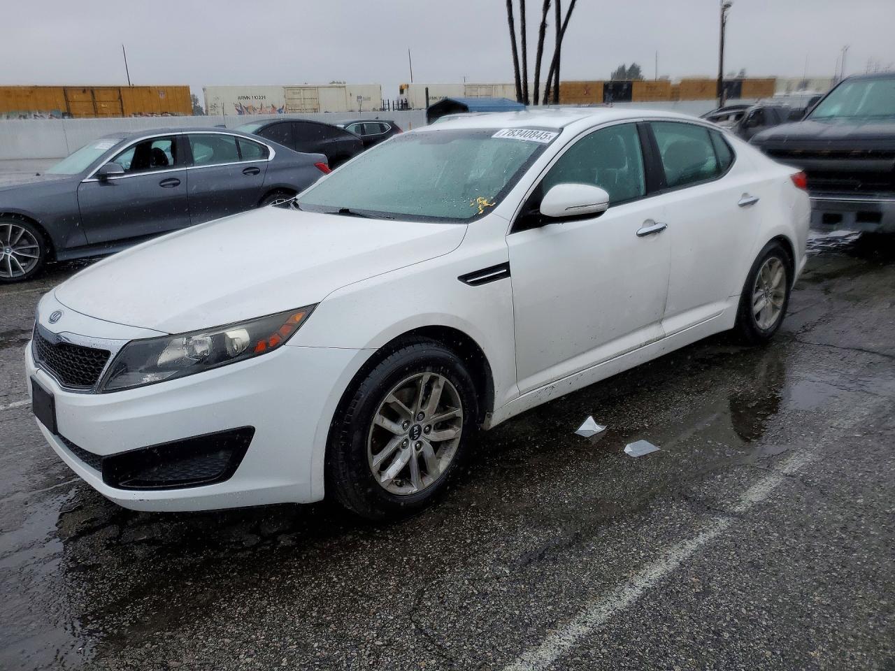 2011 KIA Optima lx