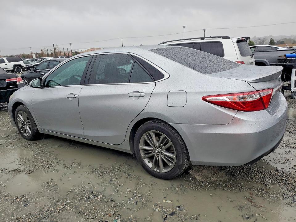 2015 Toyota Camry le