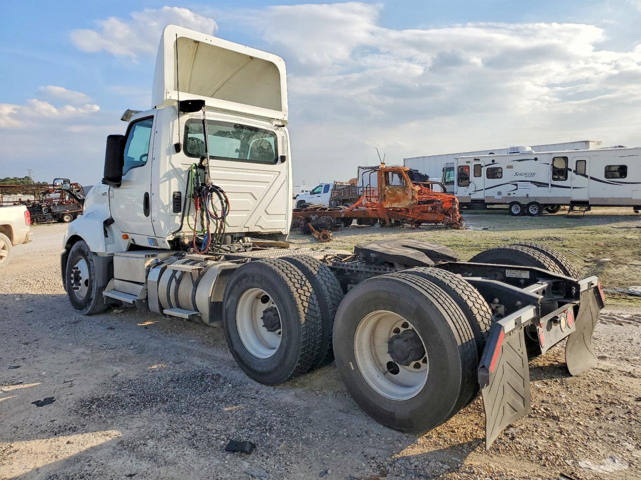 2018 International LT625 Semi Truck