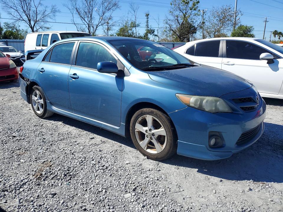 2013 Toyota Corolla s