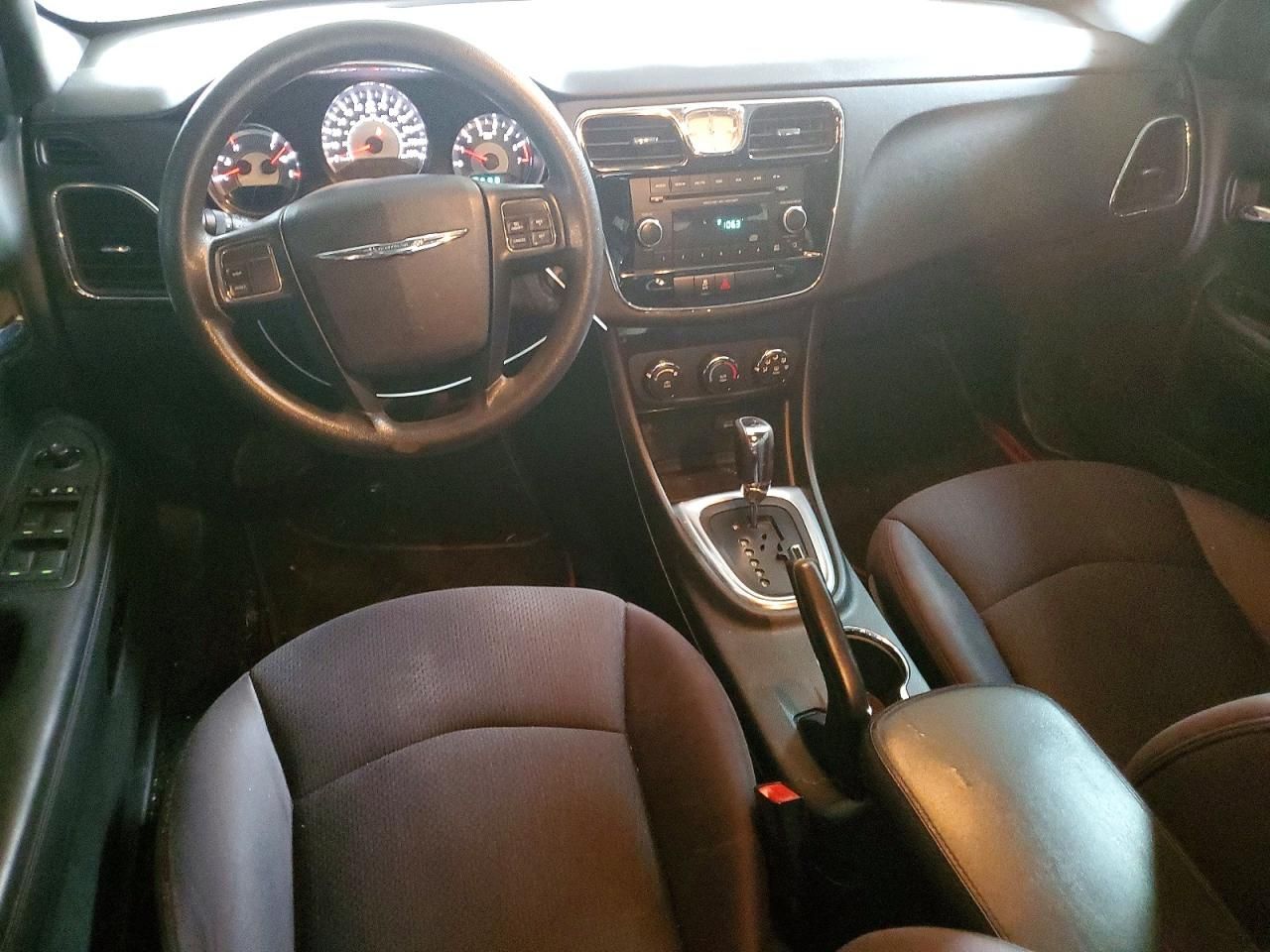 2013 Chrysler 200 lx