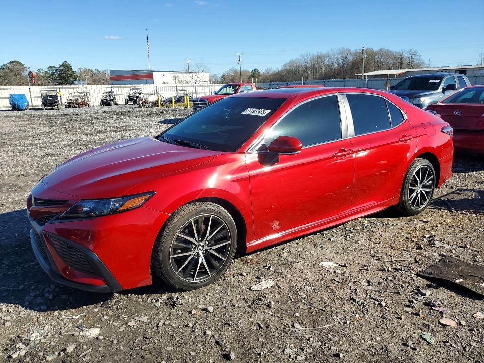 2021 Toyota Camry se