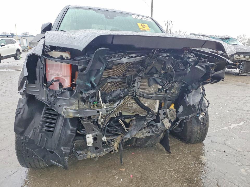 2021 Toyota Tacoma sr V6