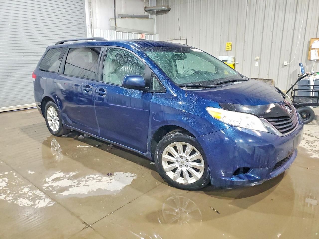 2012 Toyota Sienna le