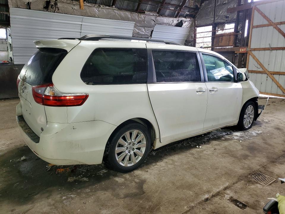 2015 Toyota Sienna xle