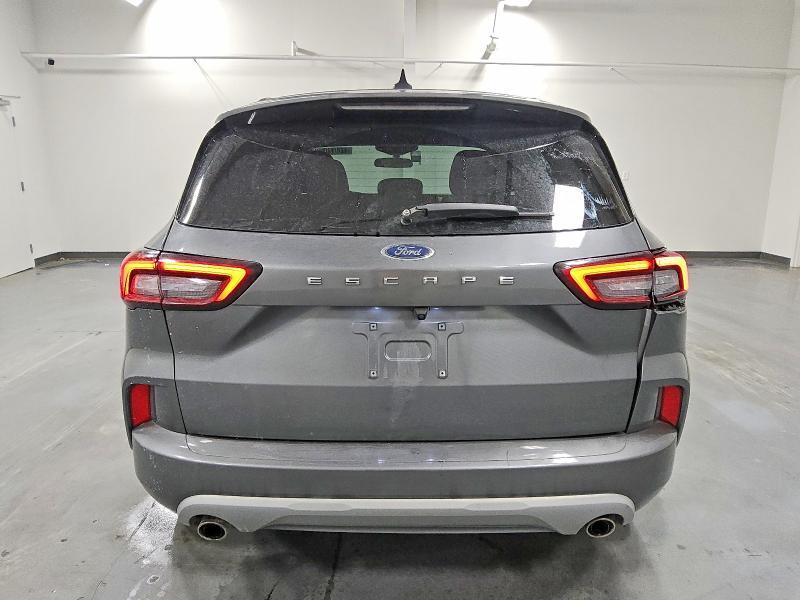 2023 Ford Escape st Line