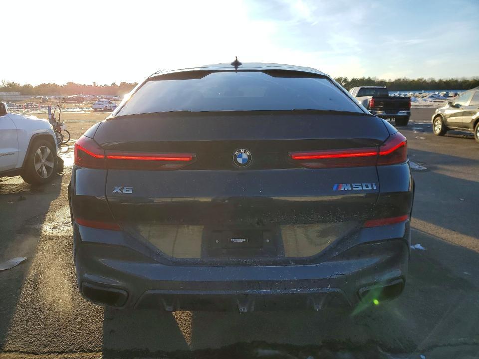 2022 BMW X6 M50i
