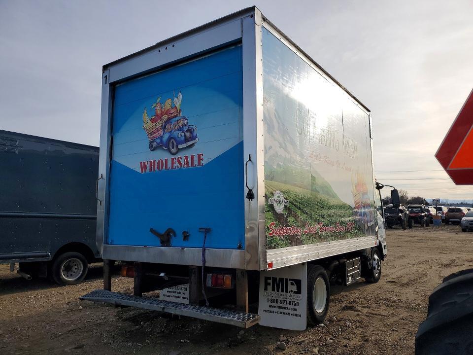 2015 Isuzu Npr hd box Truck