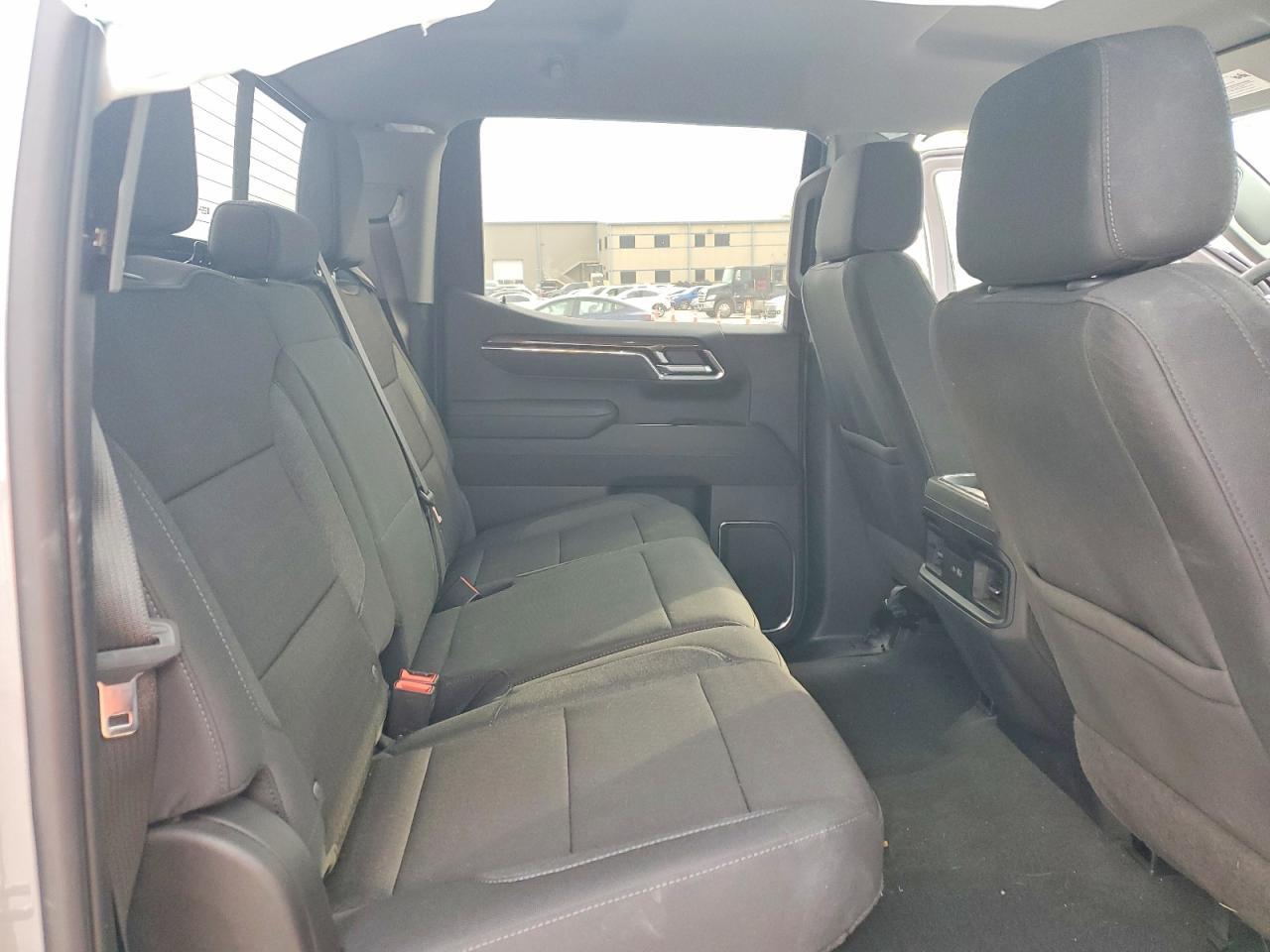 2025 Chevrolet Silverado C1500 LT