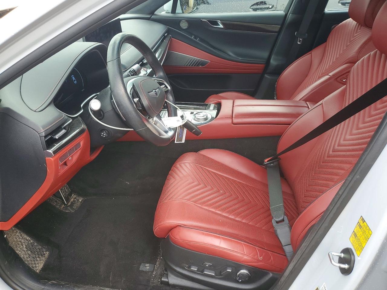 2023 Genesis G80 Base