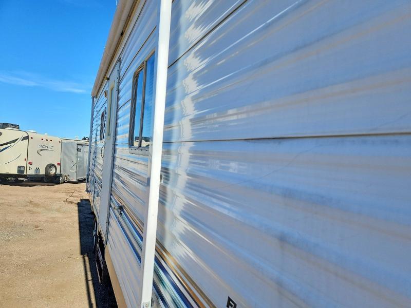2003 Prowler Camper