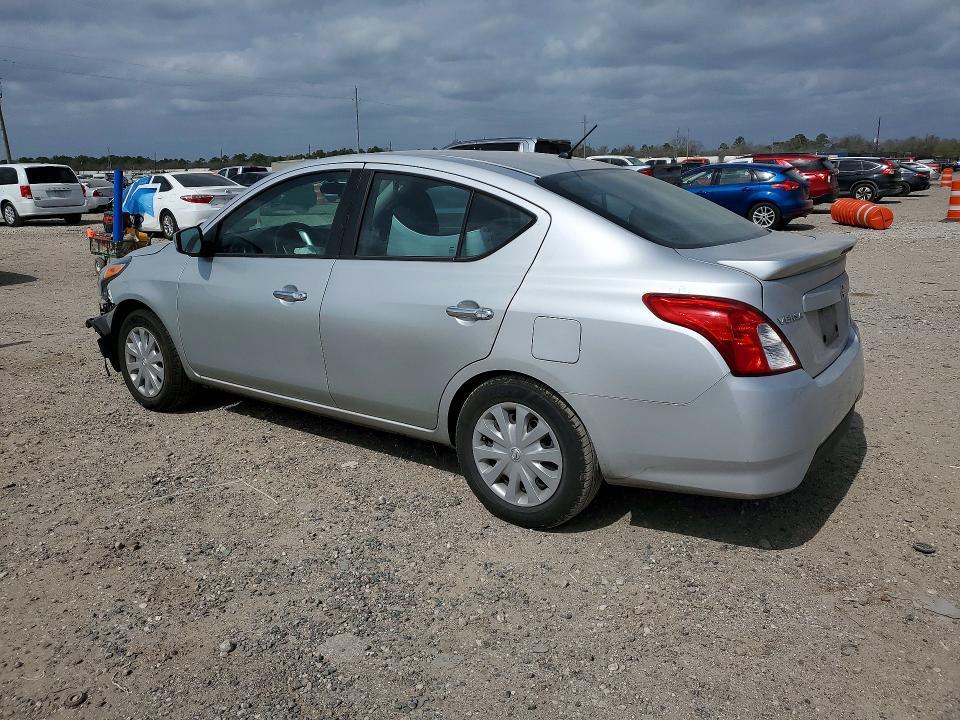 2019 Nissan Versa sv