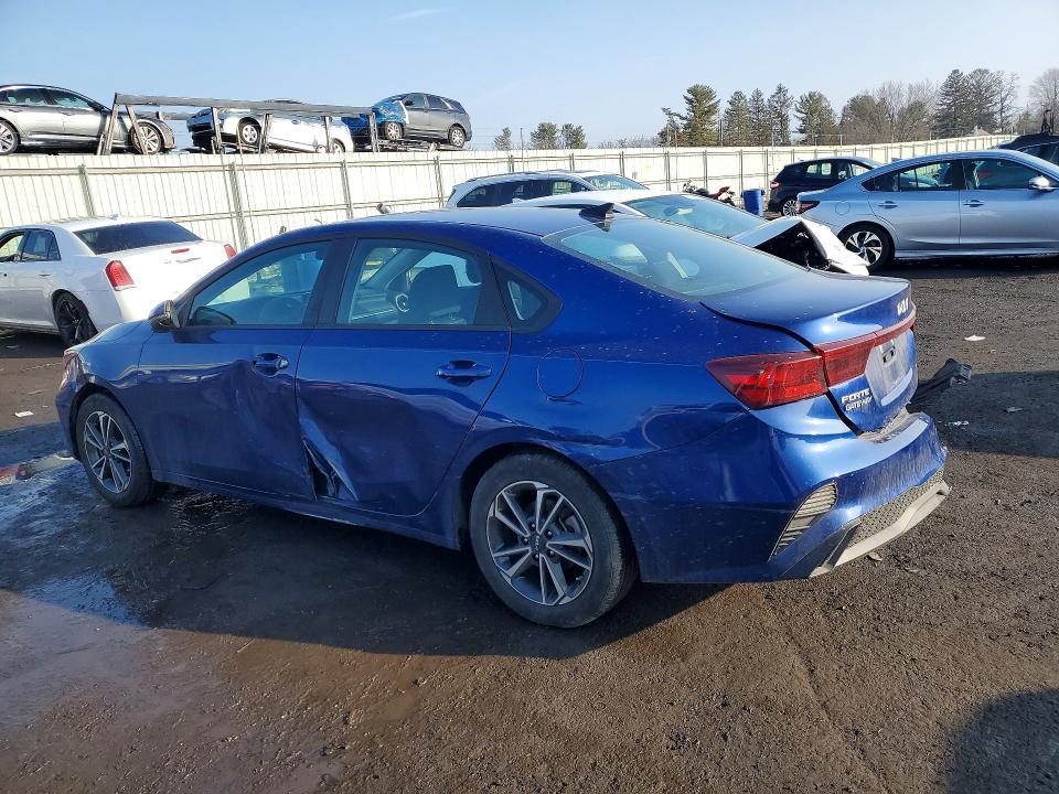 2023 KIA Forte lxs