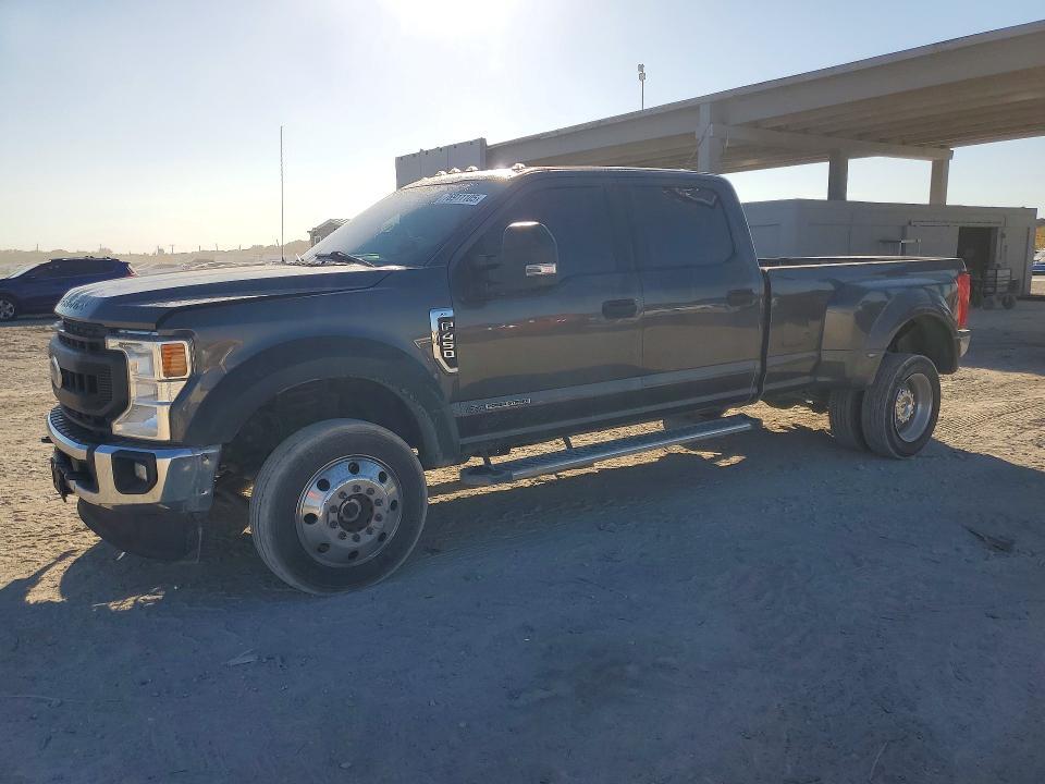 2022 Ford F450