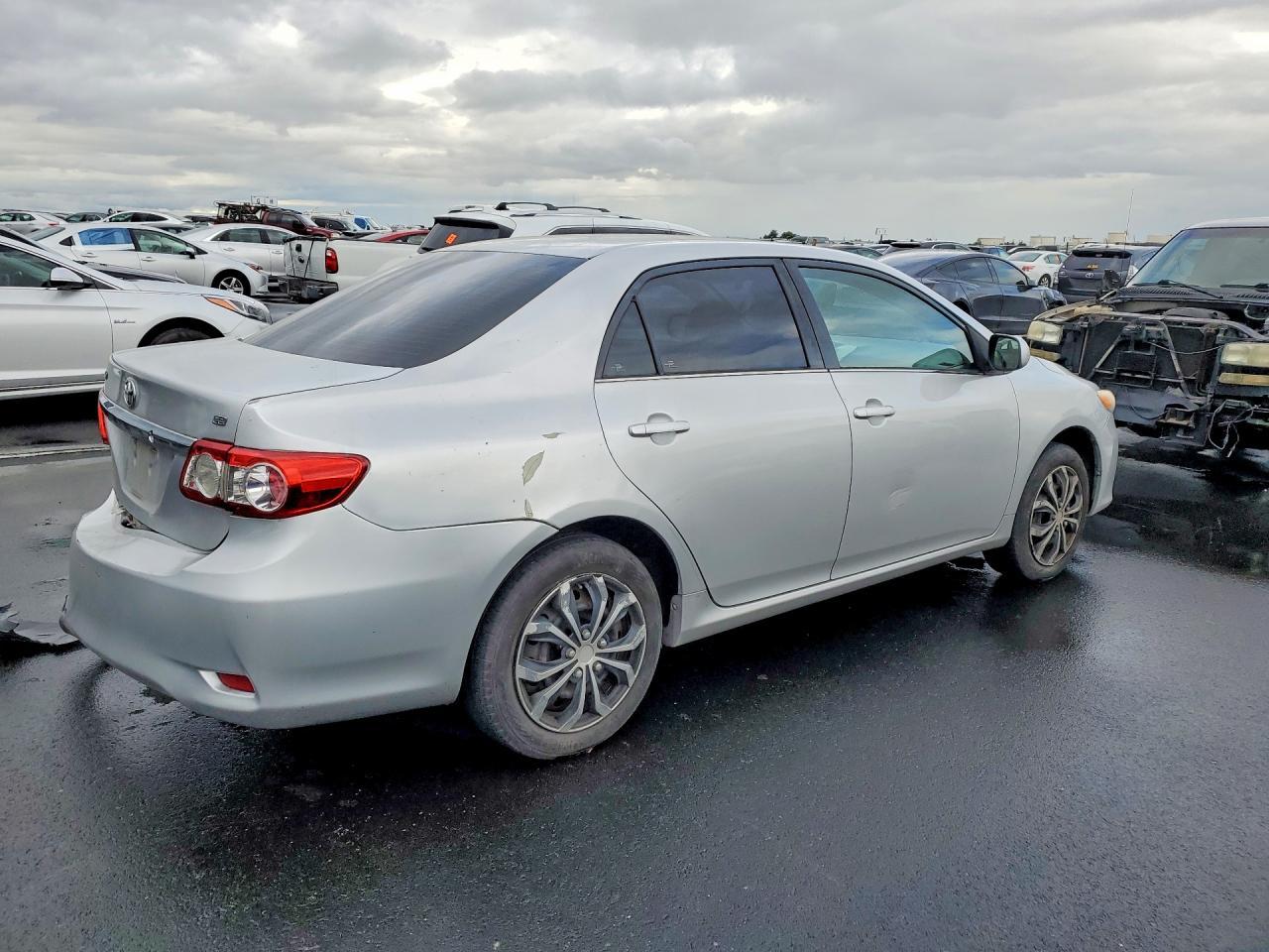 2013 Toyota Corolla le