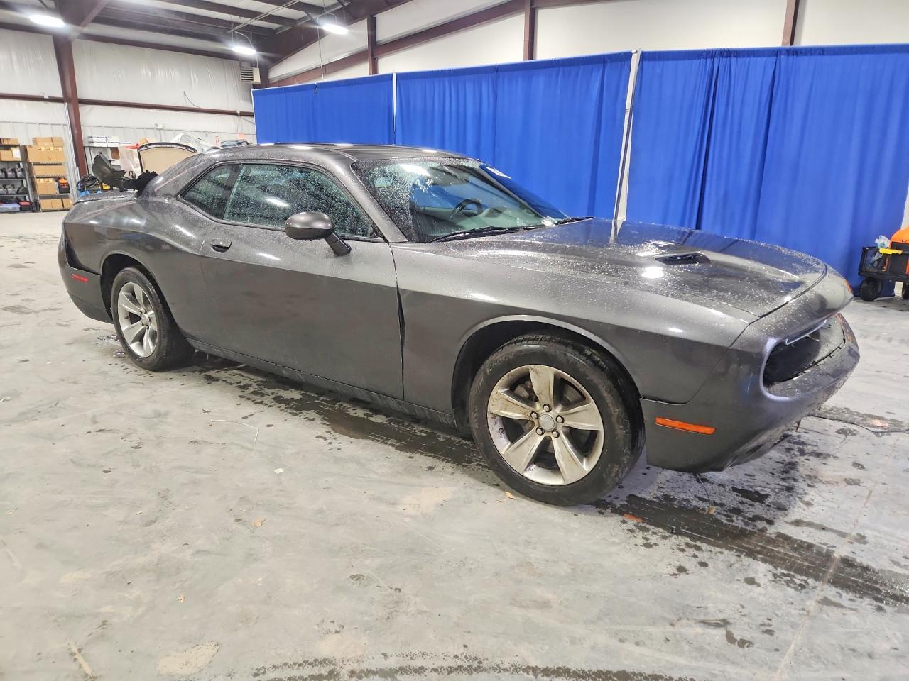 2022 Dodge Challenger sxt