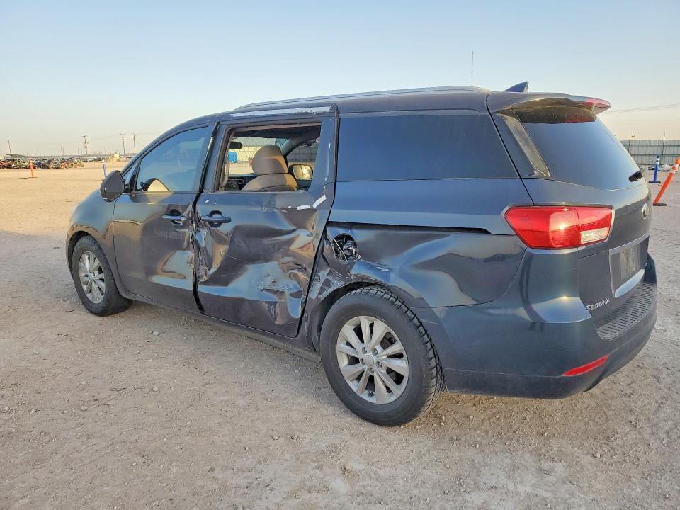 2015 KIA Sedona lx