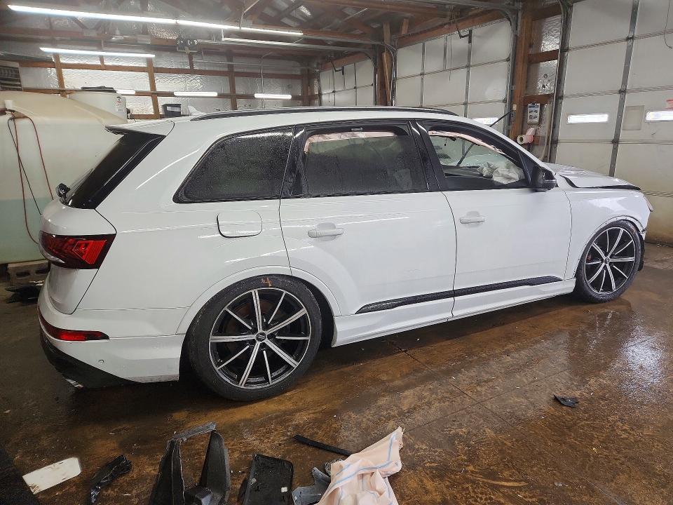2021 Audi SQ7 Premium Plus