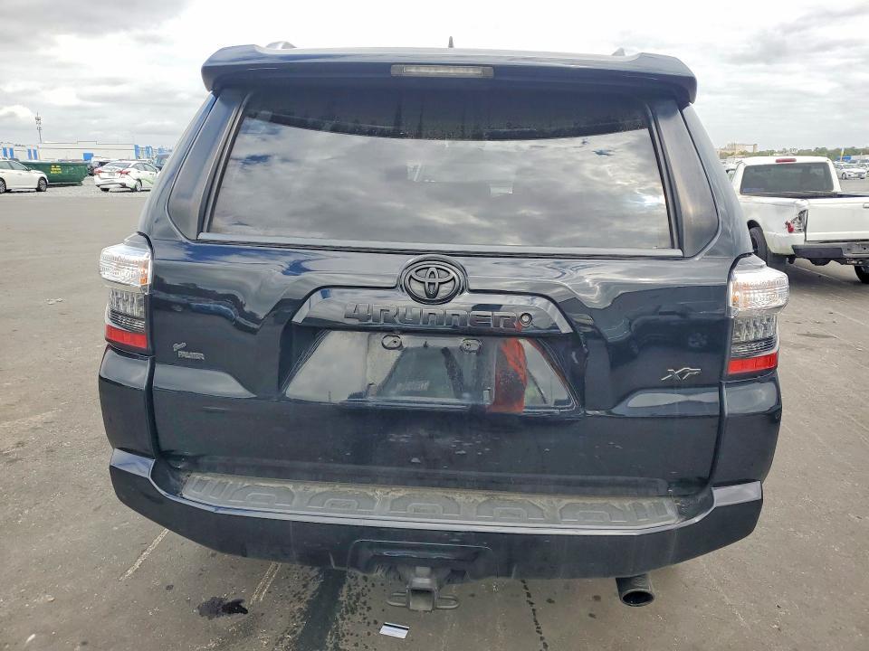 2018 Toyota 4runner SR5