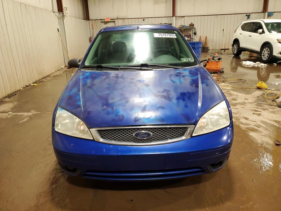 2005 Ford Focus ZX4