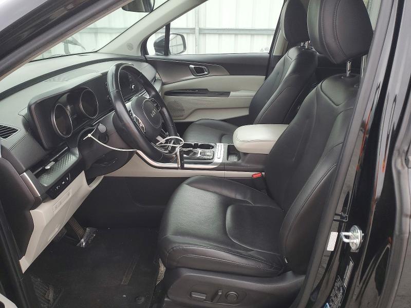 2022 KIA Carnival lx