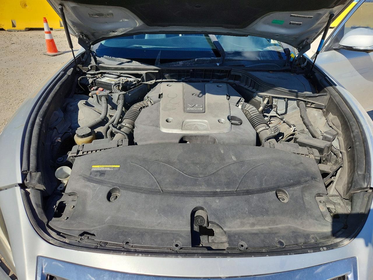 2011 Infiniti M37